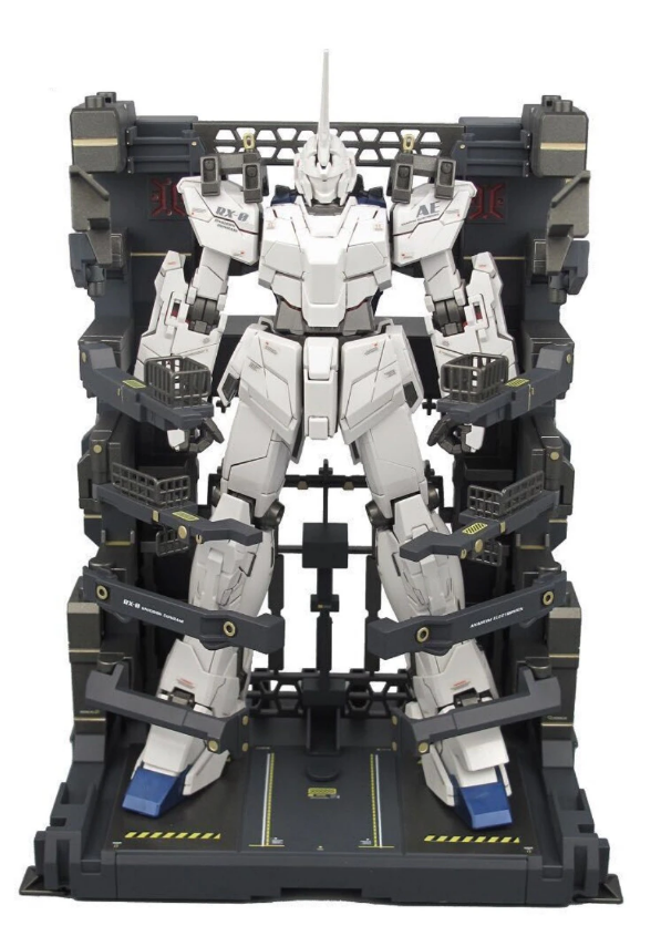 1 100 Mobile Suit Hangar Base and Weapon Rack Cheap